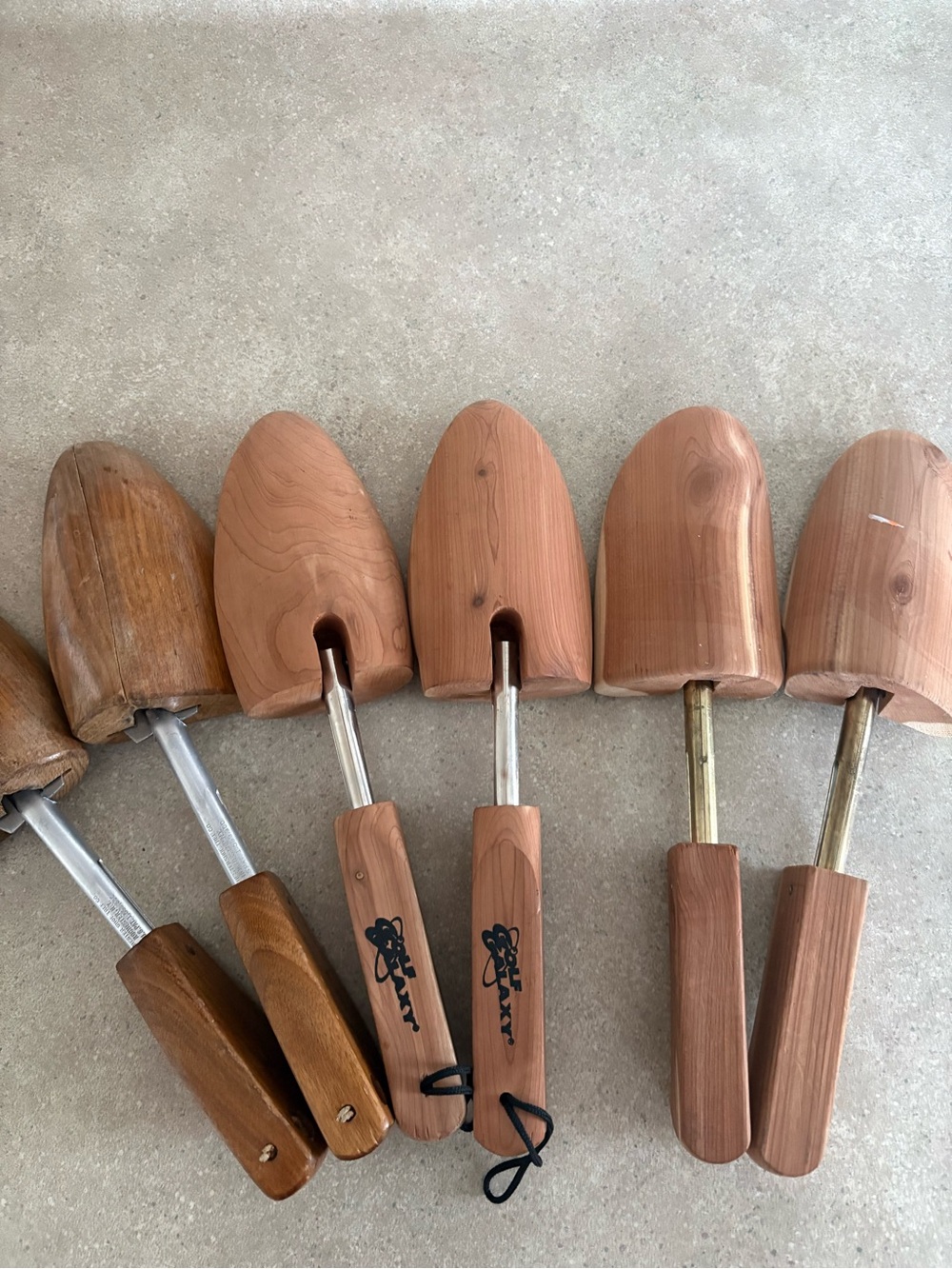 Lot of 3 pairs shoe trees large Rochester